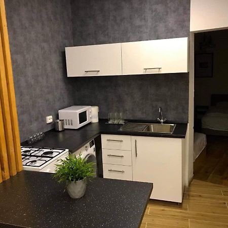Komfort Apartman Vác Buitenkant foto